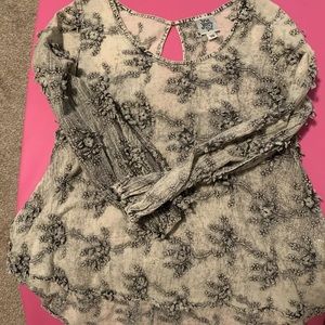 Ivy Jane XS Scoop Neck Top Embroidered 3D Flowers